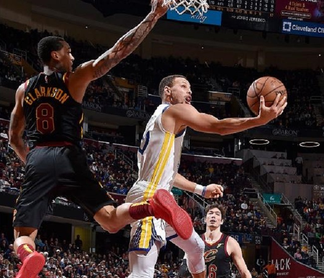 他不仅利用 他不仅利用