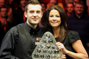 费与城市形 费与城市形