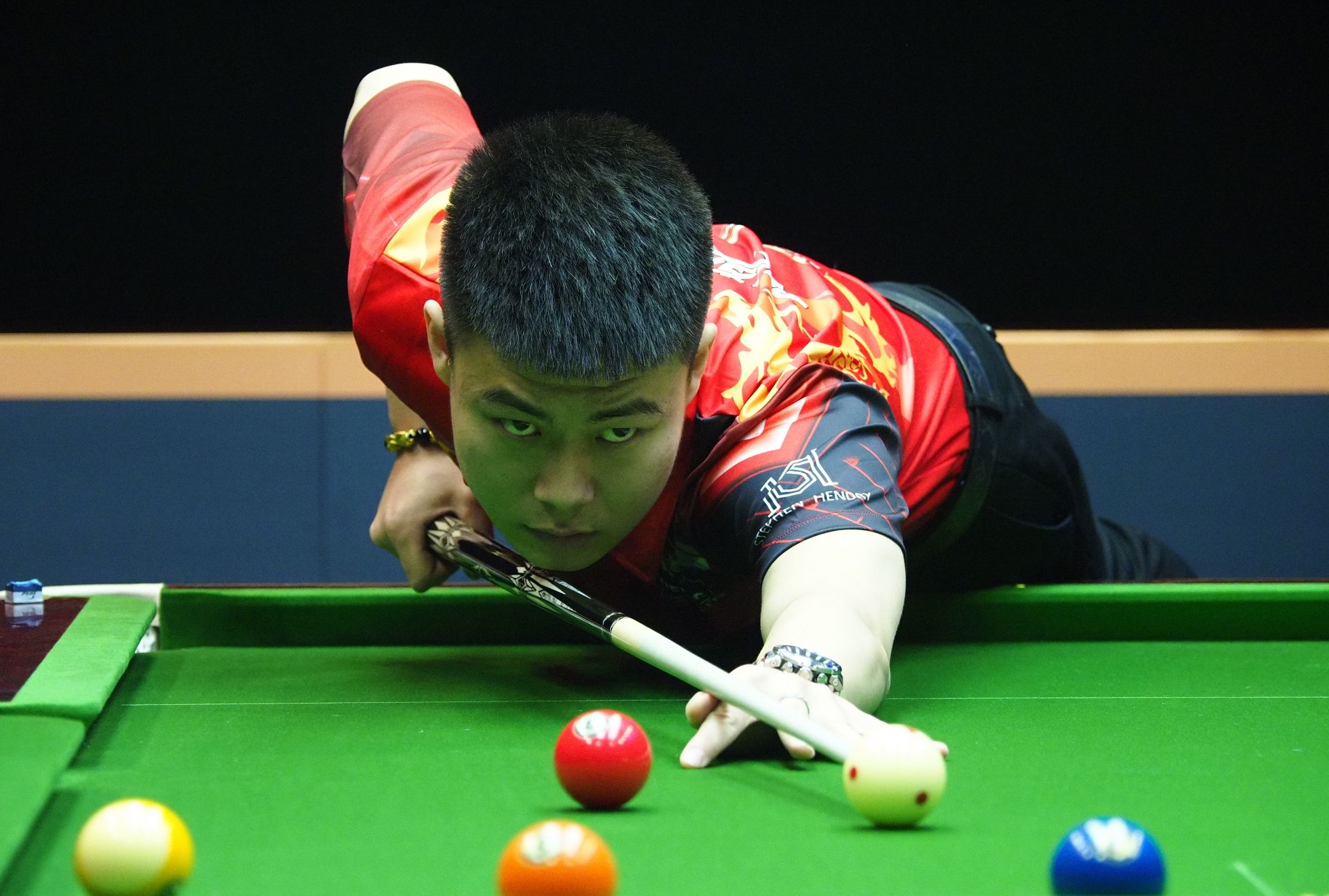 据多方渠道 据多方渠道