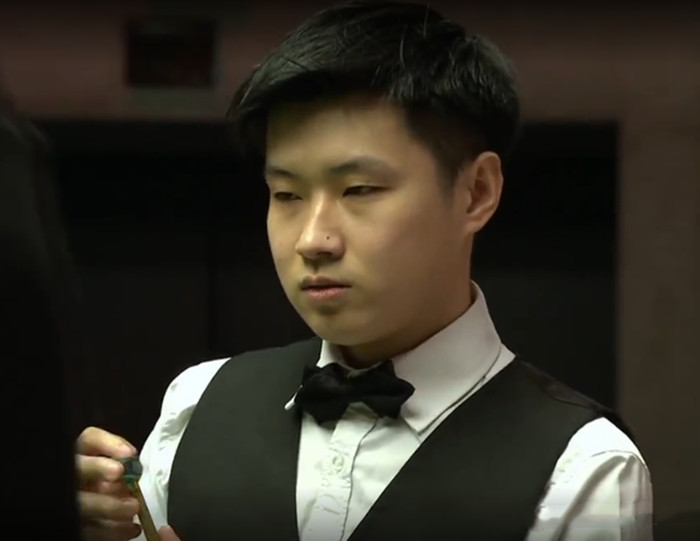 全程“玩梗”玩家“爆笑”，CF却借势做成了一场FPS久违的正经突破？